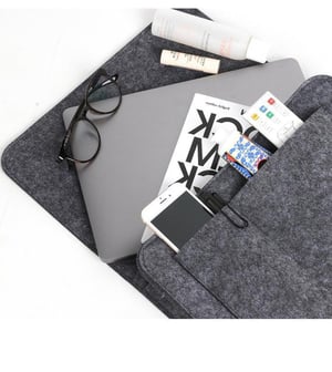 Multi-pockets, soft felt & easy install. Everything within reach – grab yours